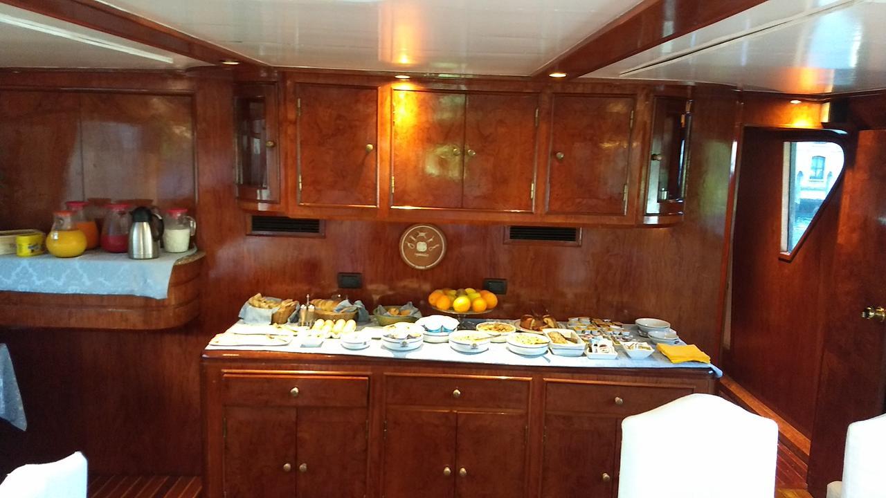 Yacht Fortebraccio Venezia Esterno foto